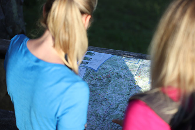 Nachhaltigkeit bei SCROC - Woher kommt dein SCROC-Produkt? Blick auf die Landkarte